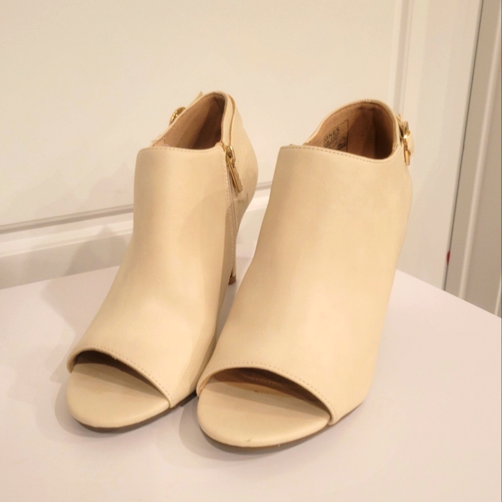 JONES NEW YORK PEPITO CREAM PEEP TOE ANKLE BOOTIES SIZE 8 - Picture 6 of 10